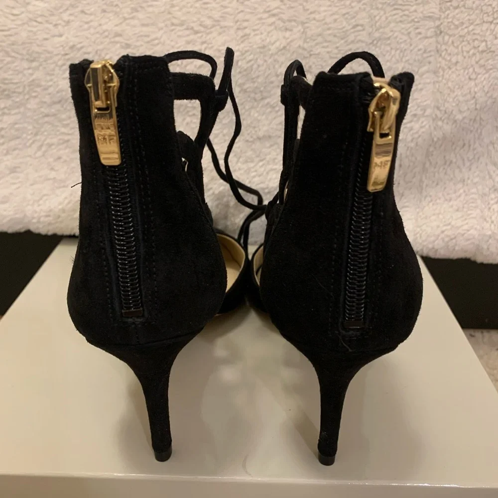 Marc Fisher Suede Heels 🖤 - Picture 4 of 7